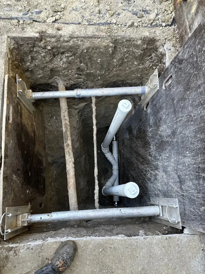 Experienced plumber completing Gas Line Repair work in Bethalto